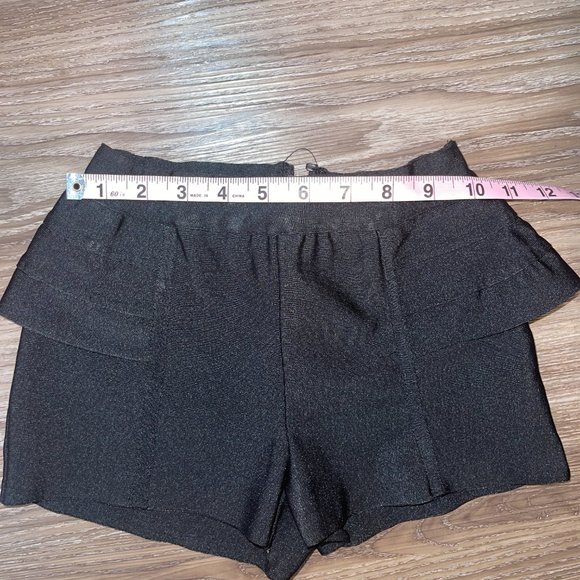 Forever 21 Shorts sz  S but fits like XS - Picture 3 of 4